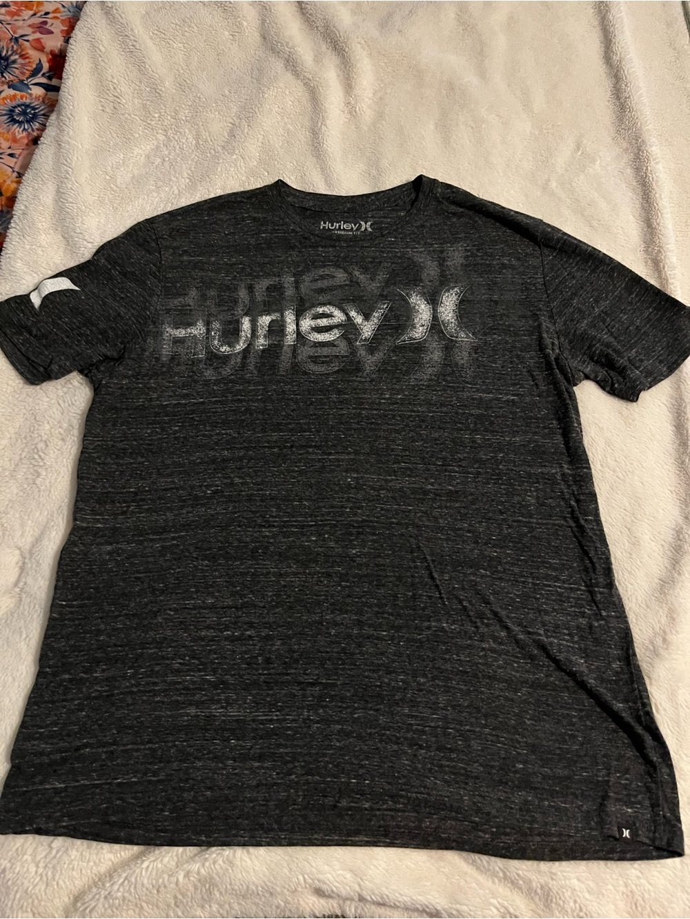 Hurley Black Heather Logo Short Sleeve Tee EUC